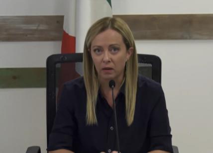 Flop sulla gestione dell'immigrazione, gli italiani bocciano Meloni e governo
