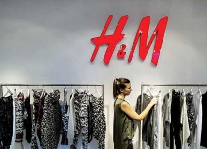 H&M, ricavi in calo e 60 negozi verso la chiusura. Il titolo crolla in Borsa