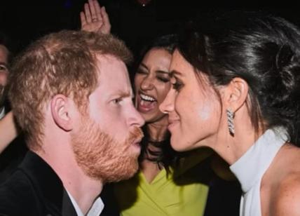 Royal Family, Harry e Megan nelle tempesta: "Sono due truffatori del cazzo"