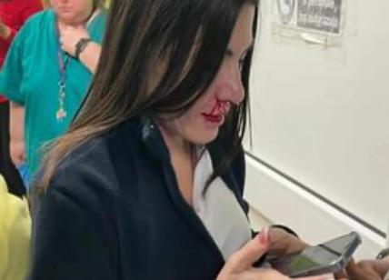 Napoli, infermiera picchiata a sangue dai parenti di un paziente