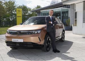 Opel: svela il nuovo Grandland 100% elettrico, 700 km di autonomia in WLTP