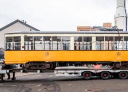Milano, il tram Carrelli entra nel Museo Nazionale della Scienza e Tecnologia