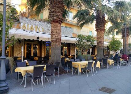 Chiude lo storico bar Sisto a Ostia: ai suoi tavoli da Fellini a Muhammed Alì