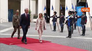 Meloni accoglie Stoltenberg a Roma, l'arrivo del segretario generale della Nato a Palazzo Chigi