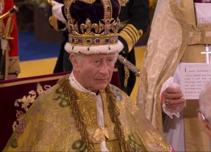 L'ambientalista Carlo III e il disagio del discorso da re: "Sì alle trivelle"