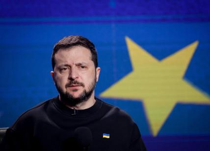Ucraina, Zelensky rimuove il capo dell'esercito: "Bisogna cambiare approccio"