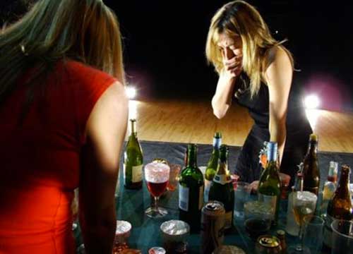 Consumo di alcol: studio sui disturbi da alcol scopre 5 profili del bevitore