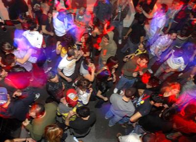 Festa della donna, ragazze depredate in discoteca: arrestati due rapinatori
