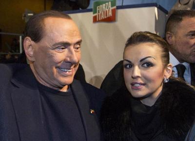 La cena di Silvio (senza Pascale). Provera e Afef, crisi finita