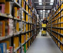 Amazon: Bezos continua il disimpegno:venduti altri 3 mld di dollari di azioni