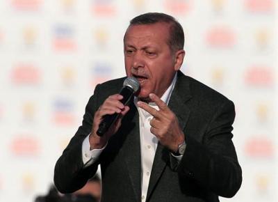 Turchia, Erdogan all'Ue: "Soldi mai arrivati, congeliamo l'accordo"
