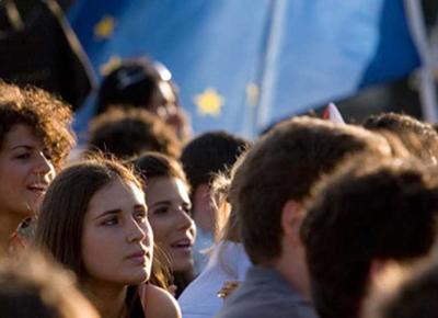 Al via il servizio civile europeo: 100mila giovani entro il 2020