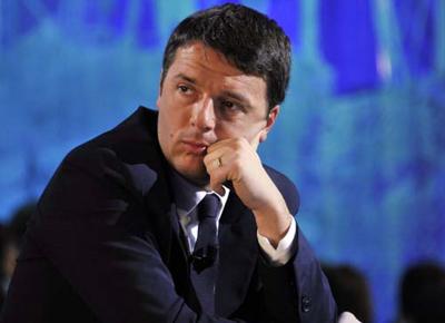 Elezioni sondaggio, Pd a picco di 10 punti. Minimo storico per Renzi