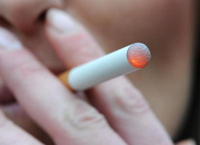 La sigaretta elettronica aumenta di un terzo il rischio di malattie polmonari