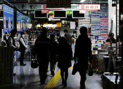 Giappone: asta record al mercato del pesce: tonno venduto a 2,7 milioni