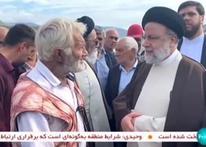 Iran, ecco Raisi prima dell'incidente fatale in elicottero: le foto del leader e del suo entourage