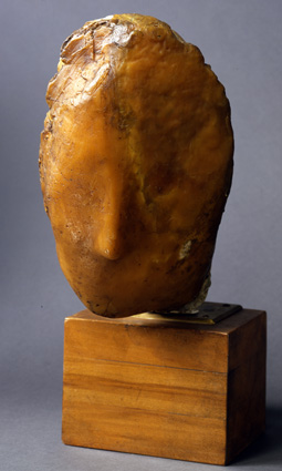 Medardo Rosso Madame X, 1896 Cera su gesso, 30x19x24 cm VENEZIA GALLERIA INTERNAZIONALE D’ARTE MODERNA di CA’PESARO 2015 © Archivio Fotografico ‐ Fondazione Musei Civici di Venezia Medardo Rosso Madame X, 1896 Cera su gesso, 30x19x24 cm VENEZIA GALLERIA INTERNAZIONALE D’ARTE MODERNA di CA’PESARO 2015 © Archivio Fotografico ‐ Fondazione Musei Civici di Venezia