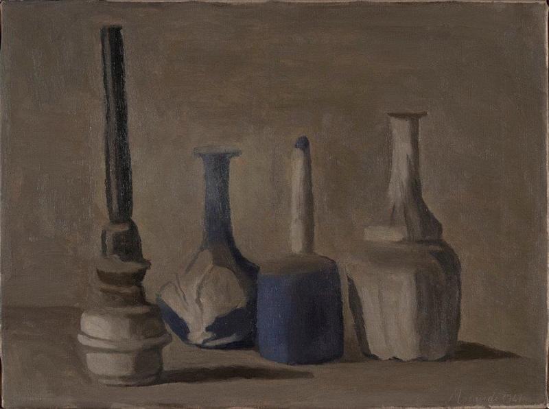 Giorgio Morandi, Natura morta, 1941, (Vitali n. 310) , olio su tela , 37 x 50 cm , Museo Morandi, Bologna Giorgio Morandi, Natura morta, 1941, (Vitali n. 310) , olio su tela , 37 x 50 cm , Museo Morandi, Bologna