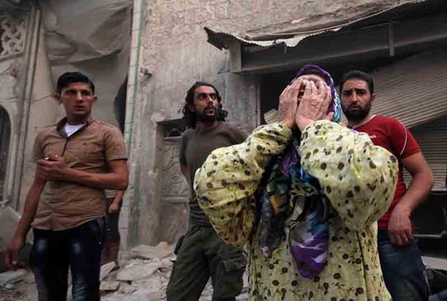Siria, Isis in fuga da Manbij con duemila civili in ostaggio