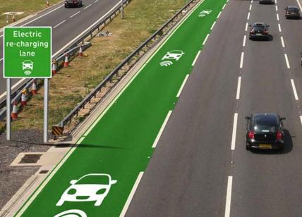 L'autostrada elettrica ricarica l'auto in corsa