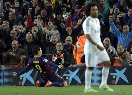 Real Madrid ko con Barcellona e a -4. Ancelotti: "Liga ancora aperta"
