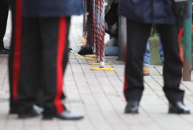 Camorra, in mano anche il business delle mense scolastiche: 9 arresti