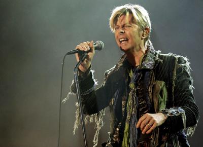 David Bowie, collezione d'arte all'asta. I suoi preferiti? Auerbach e Basquiat