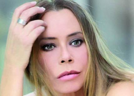Barbara de Rossi apre il cuore ai suoi ricordi: in uscita l'autobiografia