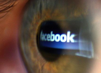 Facebook: più di 2 ore sui social fanno male alla salute mentale