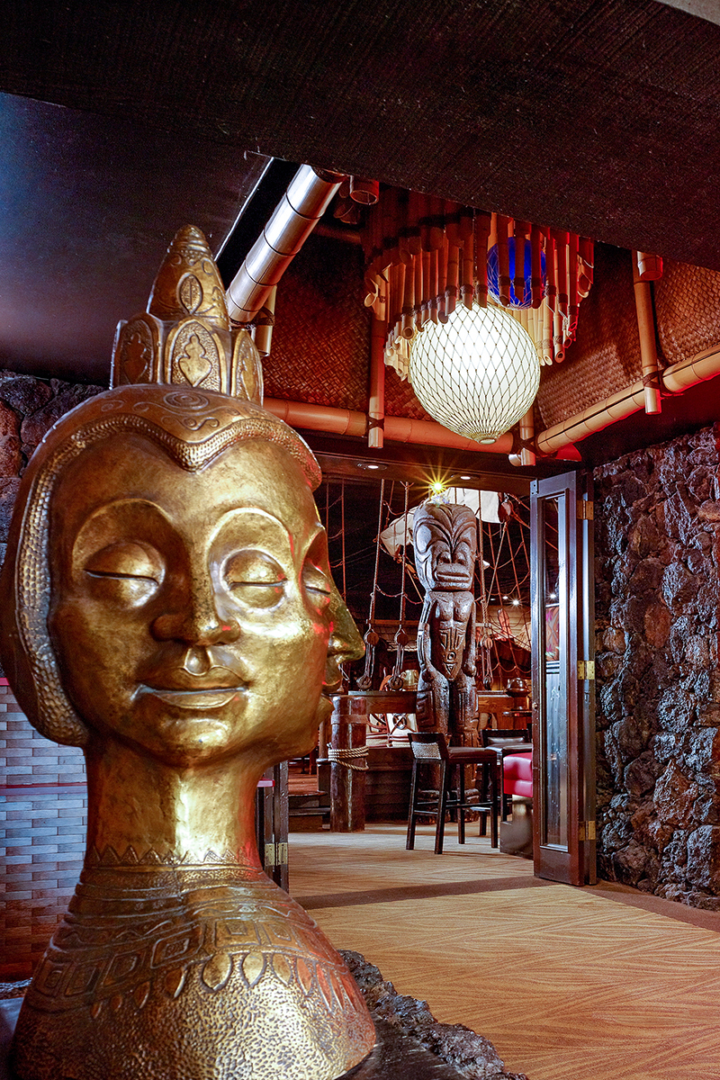 Le star non sono mai disponibili all’ultimo minuto, ma questo hotel fa eccezione. Alfred Hitchock lo ha scelto, nel 1958, per girare alcune scene del suo celebre capolavoro “Vertigo”. Da quel momento in poi, anche il Farimont, a San Francisco è diventata una vera e propria star, contesa da famosi registi che l’hanno voluto per girarci altrettanto famose pellicole: “Inferno di cristallo”, “Coraggio… Fatti ammazzare”, “Junior” e “The Rock”. Le star non sono mai disponibili all’ultimo minuto, ma questo hotel fa eccezione. Alfred Hitchock lo ha scelto, nel 1958, per girare alcune scene del suo celebre capolavoro “Vertigo”. Da quel momento in poi, anche il Farimont, a San Francisco è diventata una vera e propria star, contesa da famosi registi che l’hanno voluto per girarci altrettanto famose pellicole: “Inferno di cristallo”, “Coraggio… Fatti ammazzare”, “Junior” e “The Rock”.