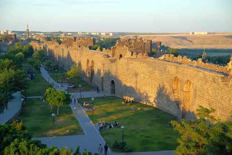 Fortezza Dijabakir e giardini Hevsel, Turchia Fortezza Dijabakir e giardini Hevsel, Turchia