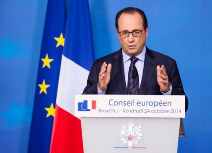 Francia, Hollande fischiato e insultato al Salone Agricoltura