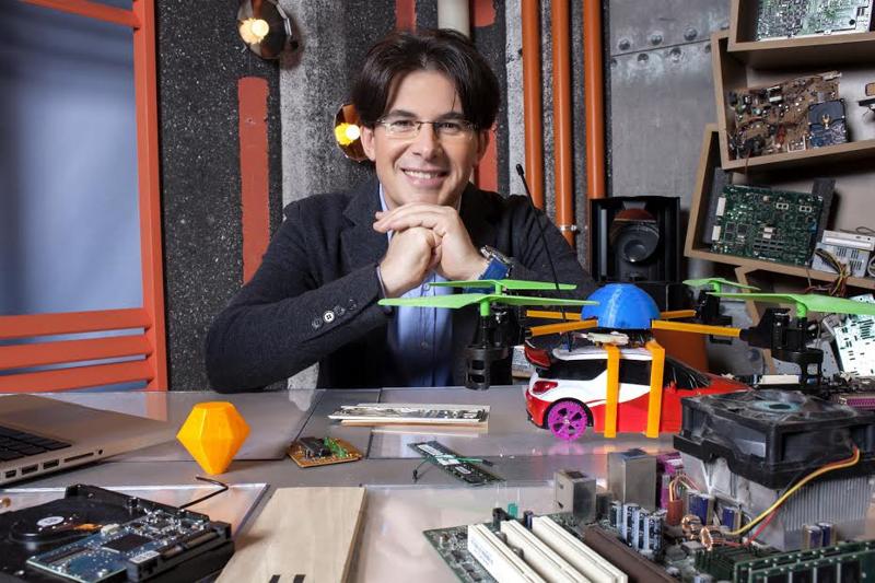 Su DeAKids Giovanni Muciaccia conduce XMakers Su DeAKids Giovanni Muciaccia conduce XMakers