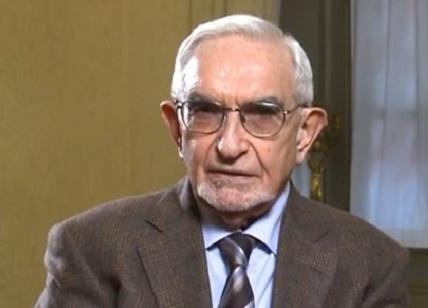 Guzzetti, tessera del Pd a 87 anni: "Con Letta, lo faccio per i giovani"