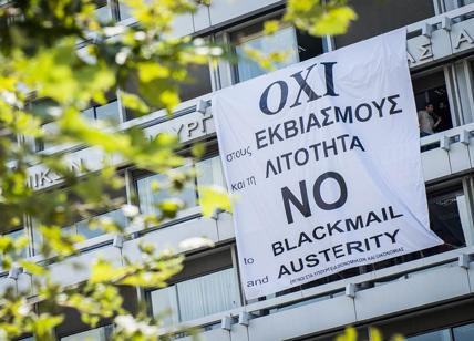 Grecia, vittoria schiacciante del No . Ma la Merkel prende tempo e vola da Hollande