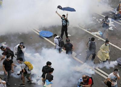 Hong Kong, sfida di Occupy Central nel giorno della festa cinese