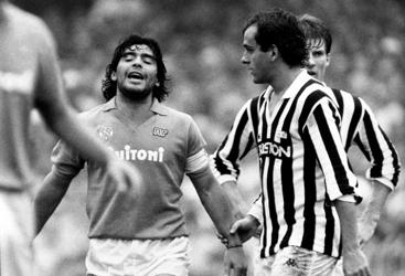 maradona napoli 4