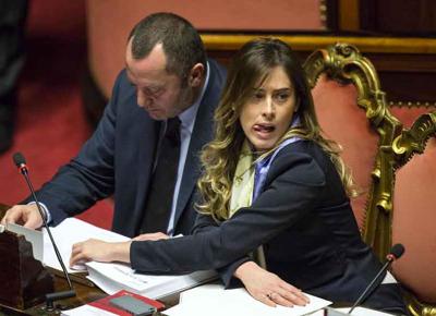 maria elena boschi 02