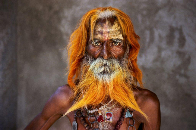 Un uomo anziano della tribù Rabari, Rajasthan, 2010 An elderly man from the Rabari tribe, Rajasthan, India, 2010 - copyright: ©Steve McCurry Un uomo anziano della tribù Rabari, Rajasthan, 2010 An elderly man from the Rabari tribe, Rajasthan, India, 2010 - copyright: ©Steve McCurry