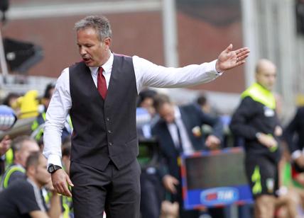 Milan umiliato dal Napoli. Mihajlovic: "Loro sono più forti"