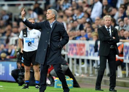 Mourinho ultima spiaggia: esonero Chelsea se perde contro il Liverpool