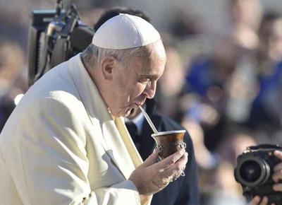 papa francesco compleanno 02