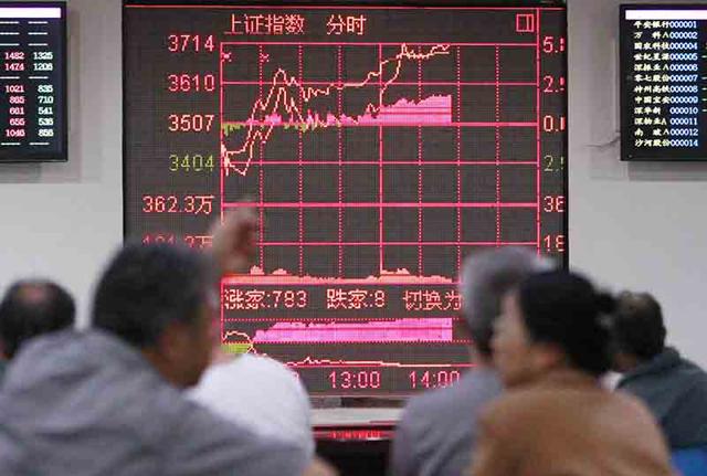 Bolla cinese, ancora temporali estivi. Come mettersi al riparo e guadagnare in Borsa