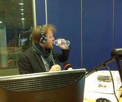 radio24 (11) radio24 (11)