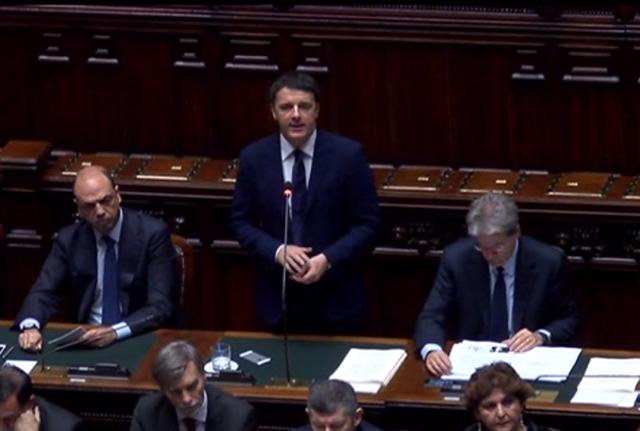 Renzi in Senato: "Jobs act? Sta facendo ripartire il Paese"