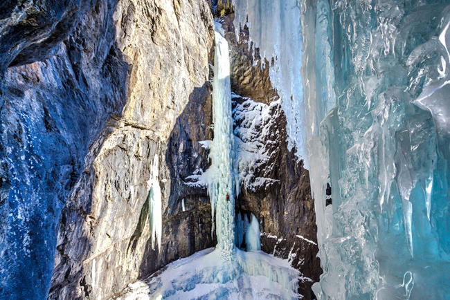 scalatore cascata di ghiaccio (9)