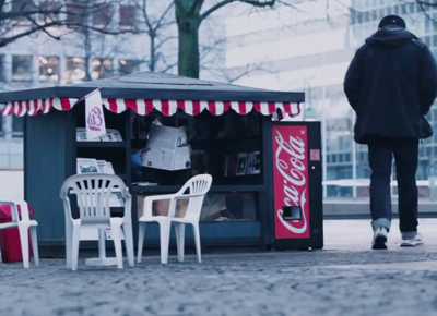 Mini-chioschi per mini lattine: la trovata di Coca-Cola moltiplica le vendite