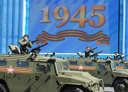 Russia, l'occidente diserta la parata militare. Putin infuriato