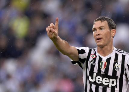 Juventus, Lichtsteiner rinnova sino al 2018. Ed è in rosa Champions League