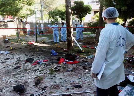 Turchia, attentato a Diyarbakir: almeno 13 agenti feriti